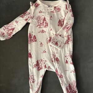 BABY GAP Barely pink toile zippered footie